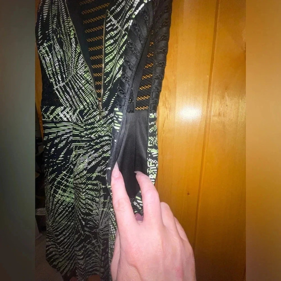 Guess Women's Palm Print A-Line Dress Multicolor Knee Length Casual size M - Picture 8 of 13